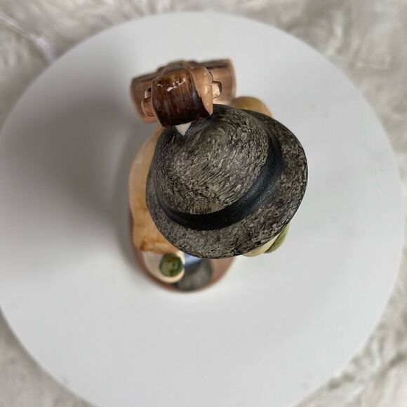 Figurine The Fiddler Boy Walking with Cello on Back Porcelain Handpainted 6” - Picture 6 of 8